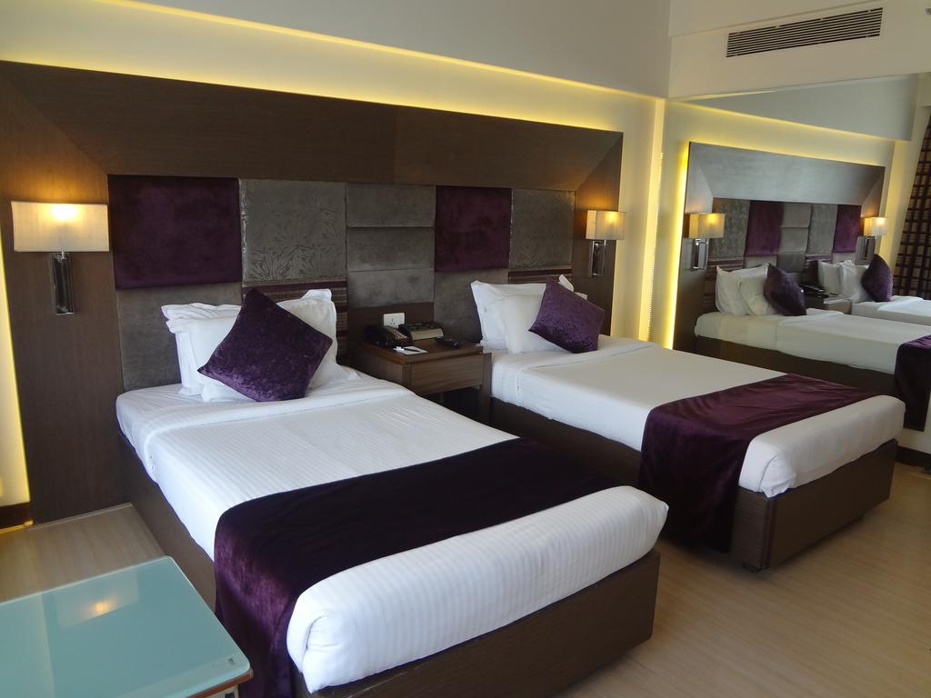 Hotel Sea Princess Мумбаи Экстерьер фото