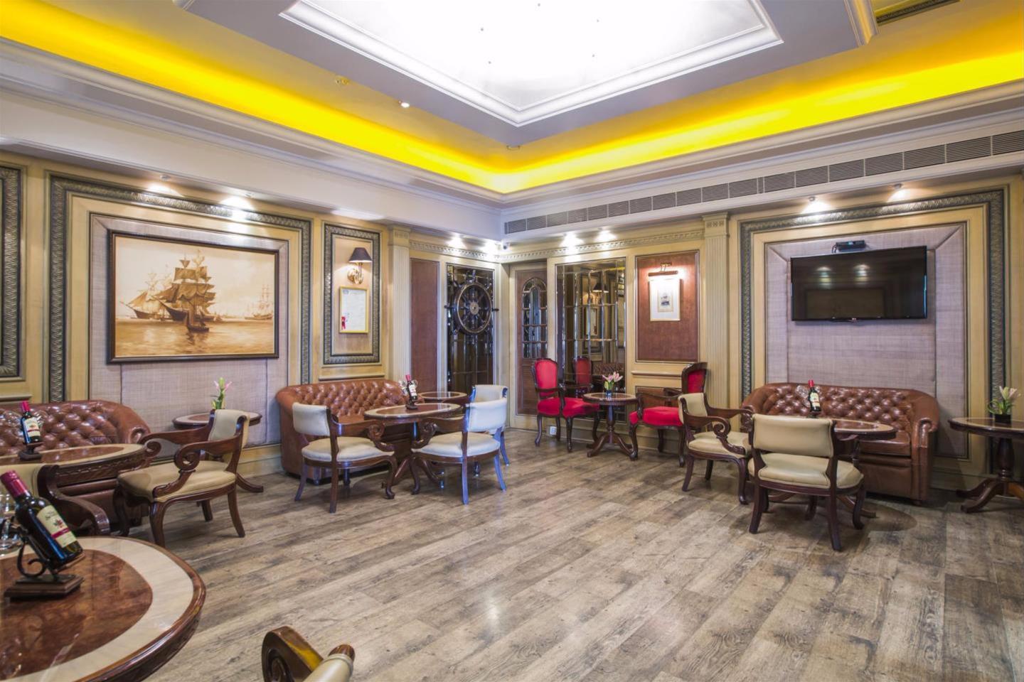 Hotel Sea Princess Мумбаи Экстерьер фото