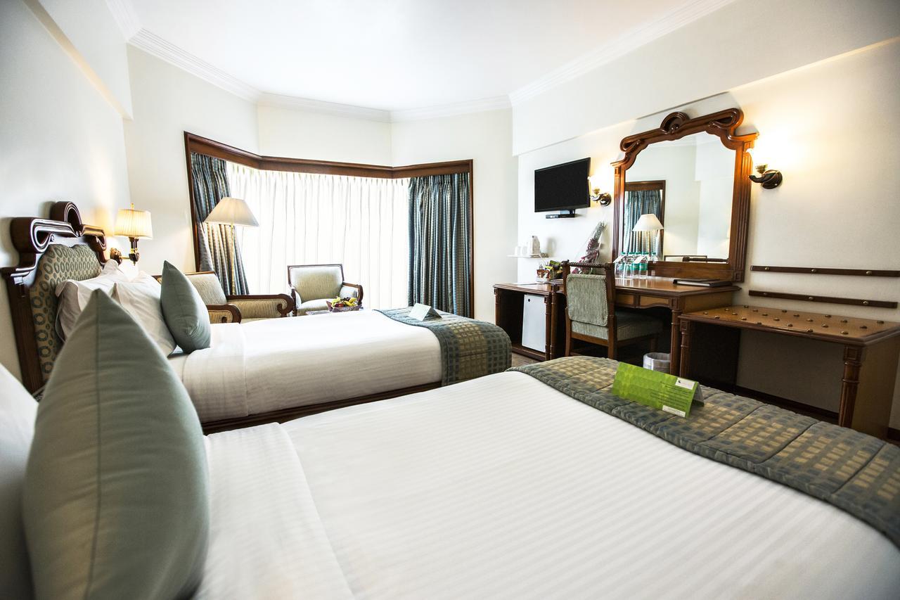 Hotel Sea Princess Мумбаи Экстерьер фото